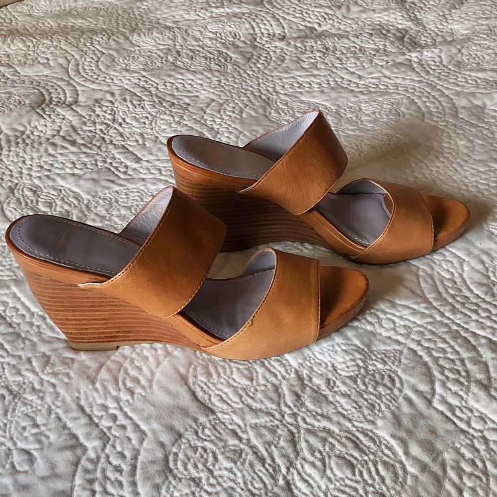Johnston & Murphy Tan Leather Wedge Sandals 6.5